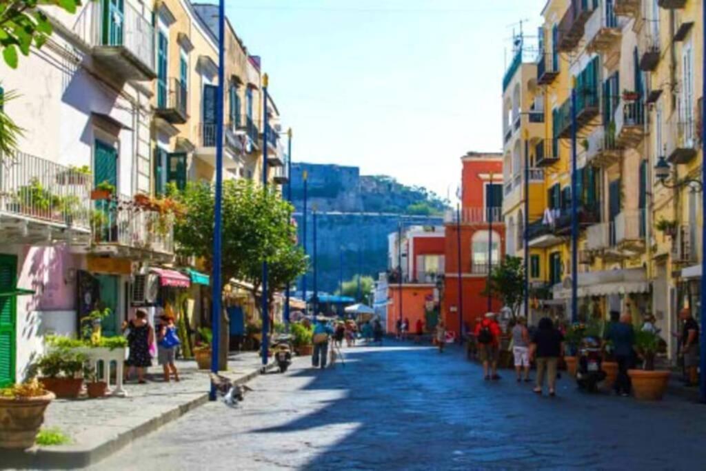 Appartamento Sul Mare Ad Ischia Ponte Exterior foto